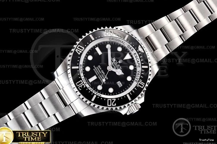 0719 ROLSD093 – Deep Sea Dweller Black Contemporary 1015